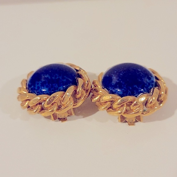 Christian Dior Vintage Blue Lapiz Cabochon and Gold Twist Clip On Earrings - Picture 4 of 9